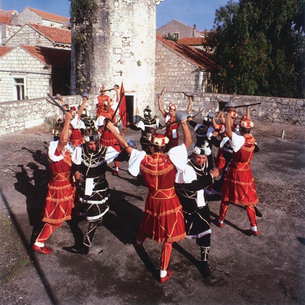 Moreska: La danza que llegó del Levante español a una isla en el Adriático
